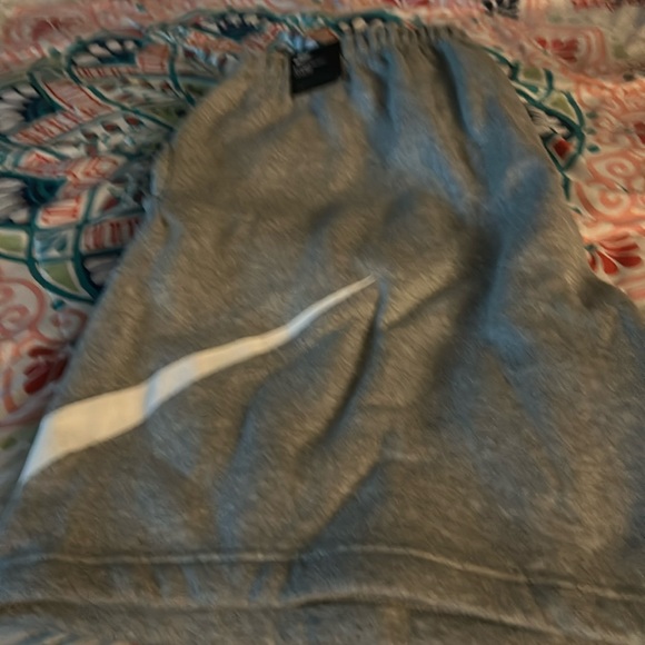XXL Nike shorts grey - Picture 1 of 2